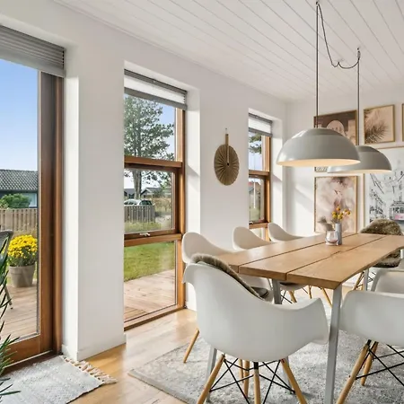 Elmeri - 200m From The Sea By Interhome