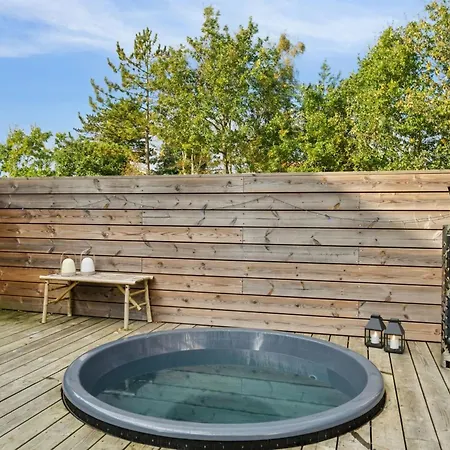 Semesterbostad Elmeri - 200m From The Sea By Interhome